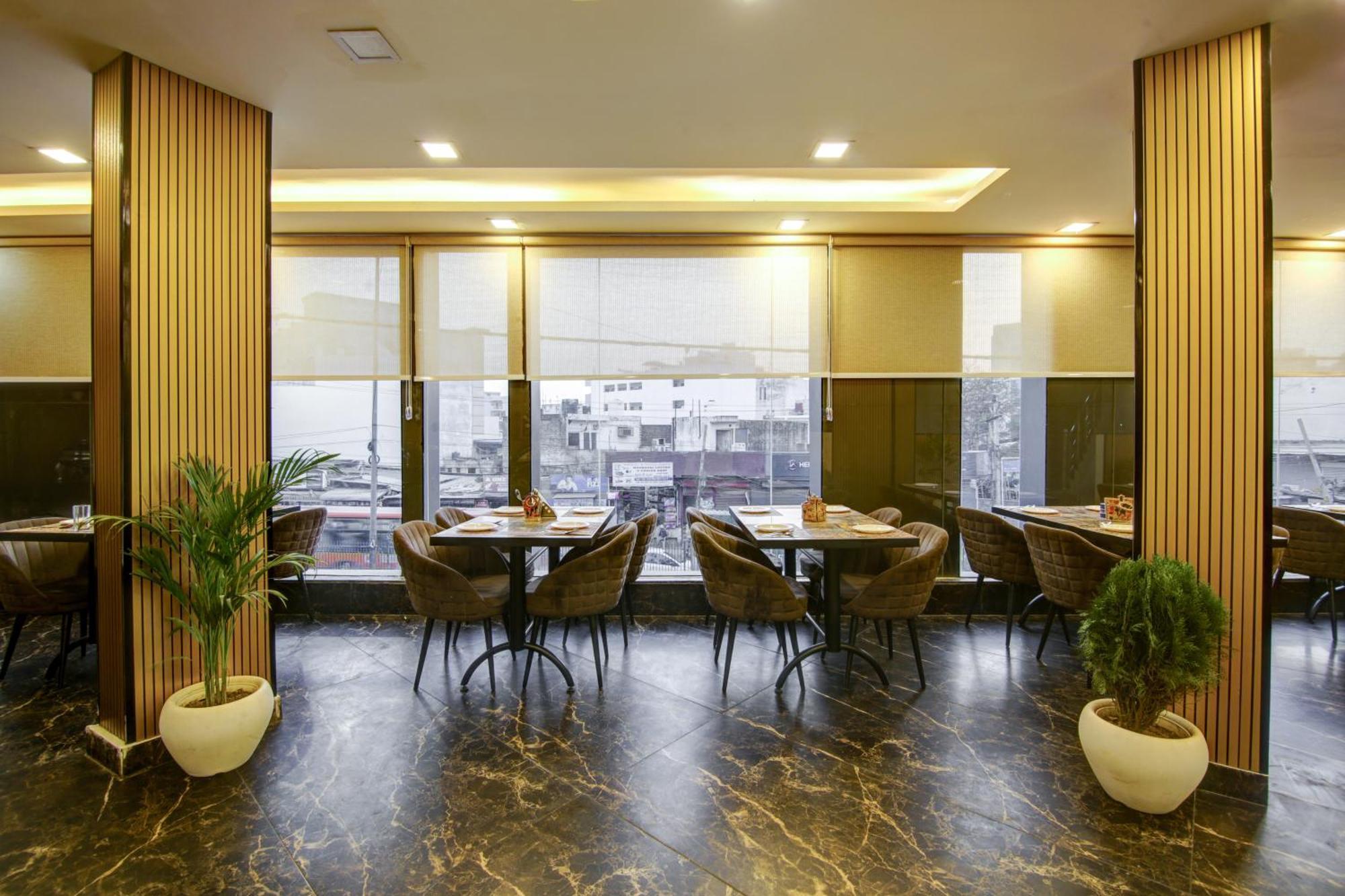Hotel The Prithvi Near Delhi Airport Нью-Делі Екстер'єр фото